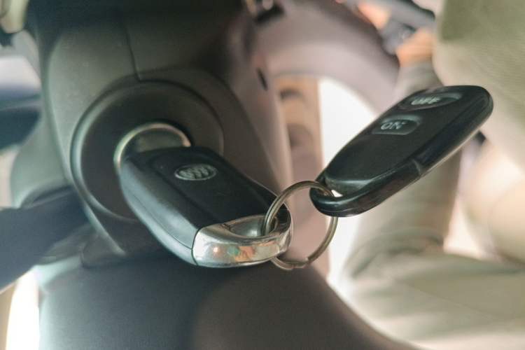 Used Buick Regal 2012 2.0L Comfort Edition Vehicle Key
