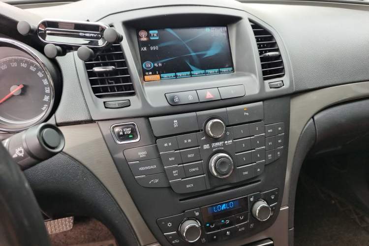 Used Buick Regal 2012 2.0T Luxury Sport Edition Audio And AC Panel