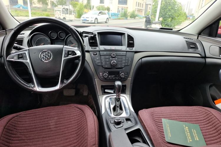 Used Buick Regal 2012 2.0T Luxury Sport Edition Center Console