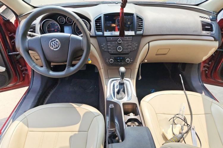 Used Buick Regal 2012 2.0L Comfort Edition Center Console