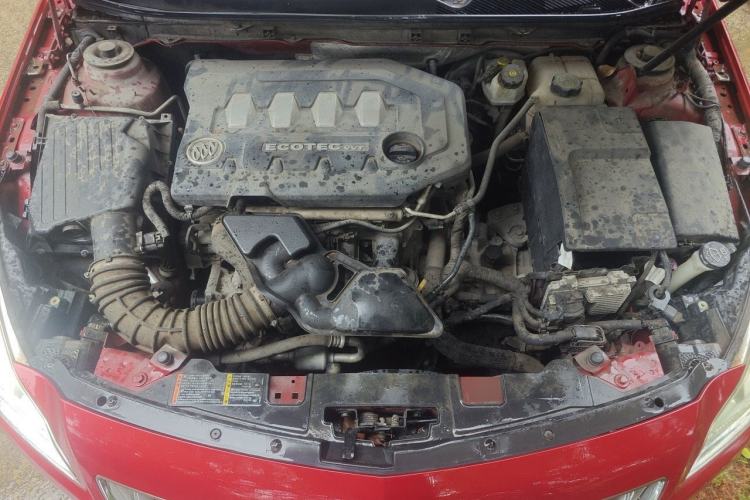 Used Buick Regal 2012 2.0L Comfort Edition Engine Bay