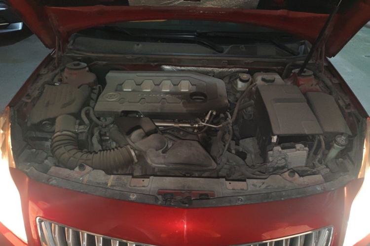 Used Buick Regal 2012 2.0L Comfort Edition Engine Bay
