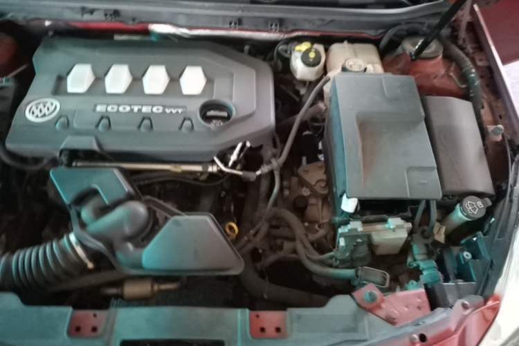Used Buick Regal 2012 2.0L Luxury Edition Engine Bay Left