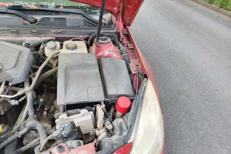 Used Buick Regal 2012 2.0L Comfort Edition Engine Bay Left