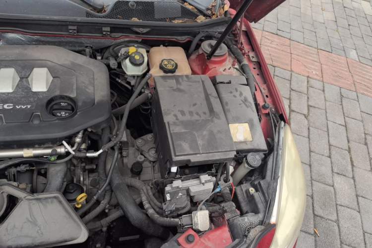 Used Buick Regal 2012 2.0L Luxury Edition Engine Bay Left