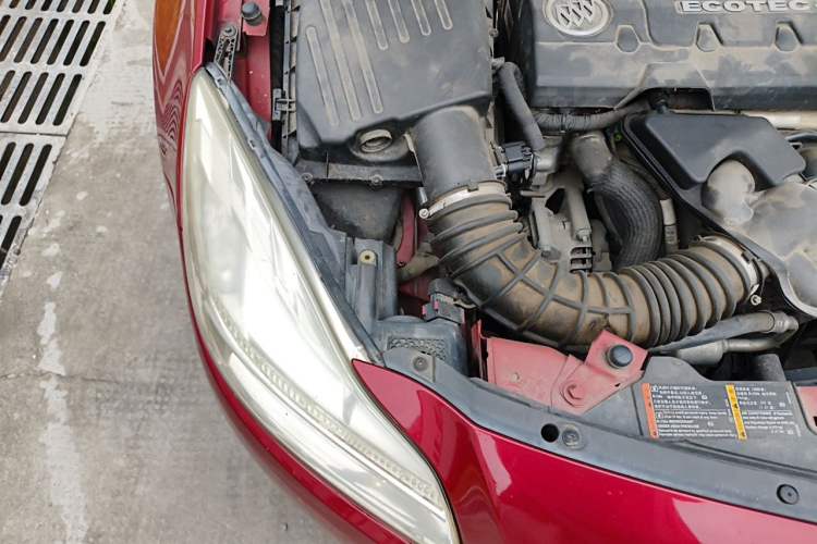 Used Buick Regal 2012 2.0L Luxury Edition Engine Bay Right