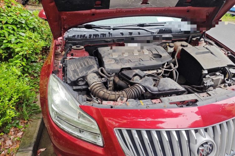 Used Buick Regal 2012 2.0L Luxury Edition Engine Bay Right