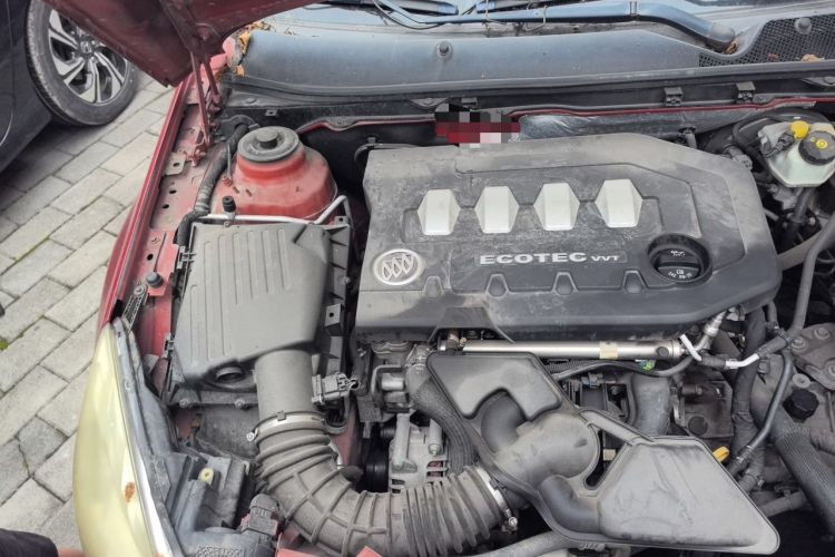 Used Buick Regal 2012 2.0L Luxury Edition Engine Bay Right