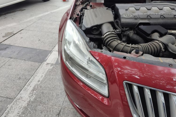 Used Buick Regal 2012 2.0L Comfort Edition Engine Bay Right