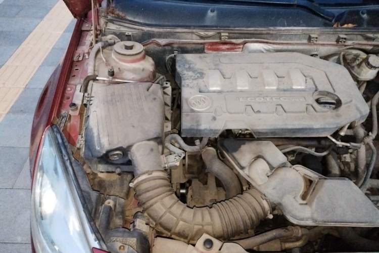 Used Buick Regal 2012 2.0L Luxury Edition Engine Bay Right