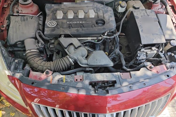 Used Buick Regal 2012 2.0L Comfort Edition Engine Bay