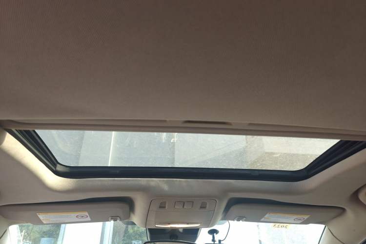 Used Buick Regal 2012 2.0L Luxury Edition Headliner