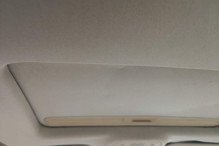 Used Buick Regal 2012 2.0L Comfort Edition Headliner