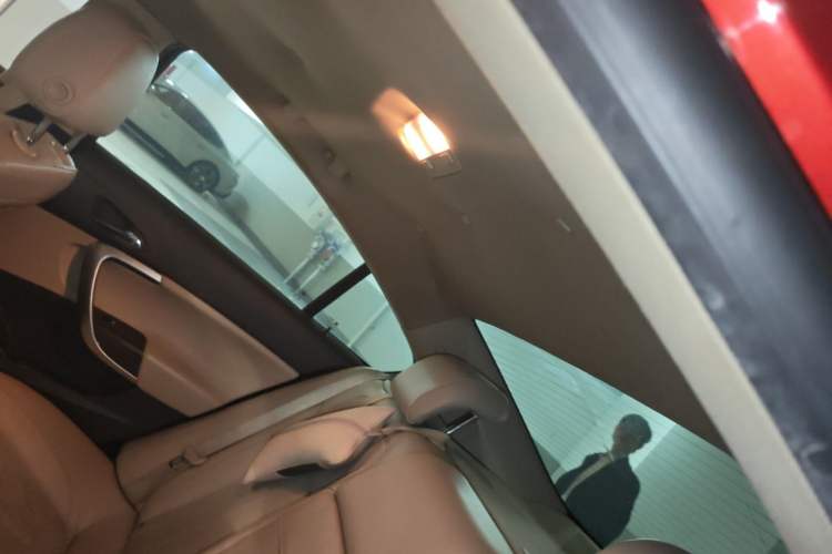 Used Buick Regal 2012 2.0L Comfort Edition Headliner