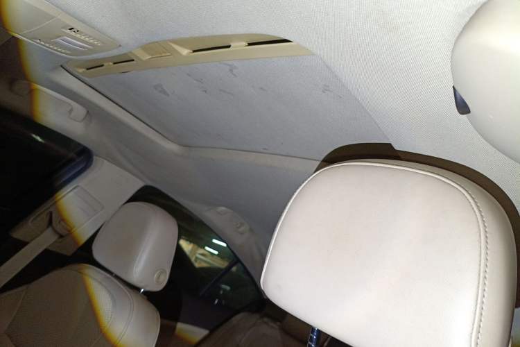 Used Buick Regal 2012 2.0L Comfort Edition Headliner