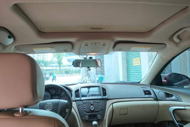 Used Buick Regal 2012 2.0L Comfort Edition Headliner