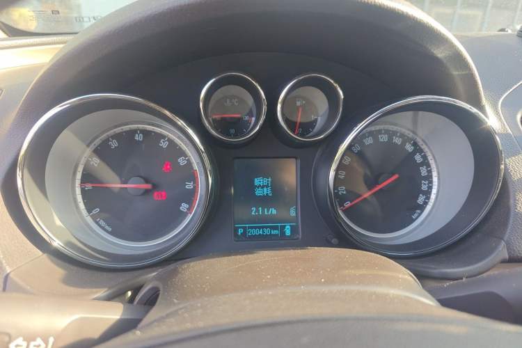 Used Buick Regal 2012 2.0L Luxury Edition Instrument Cluster