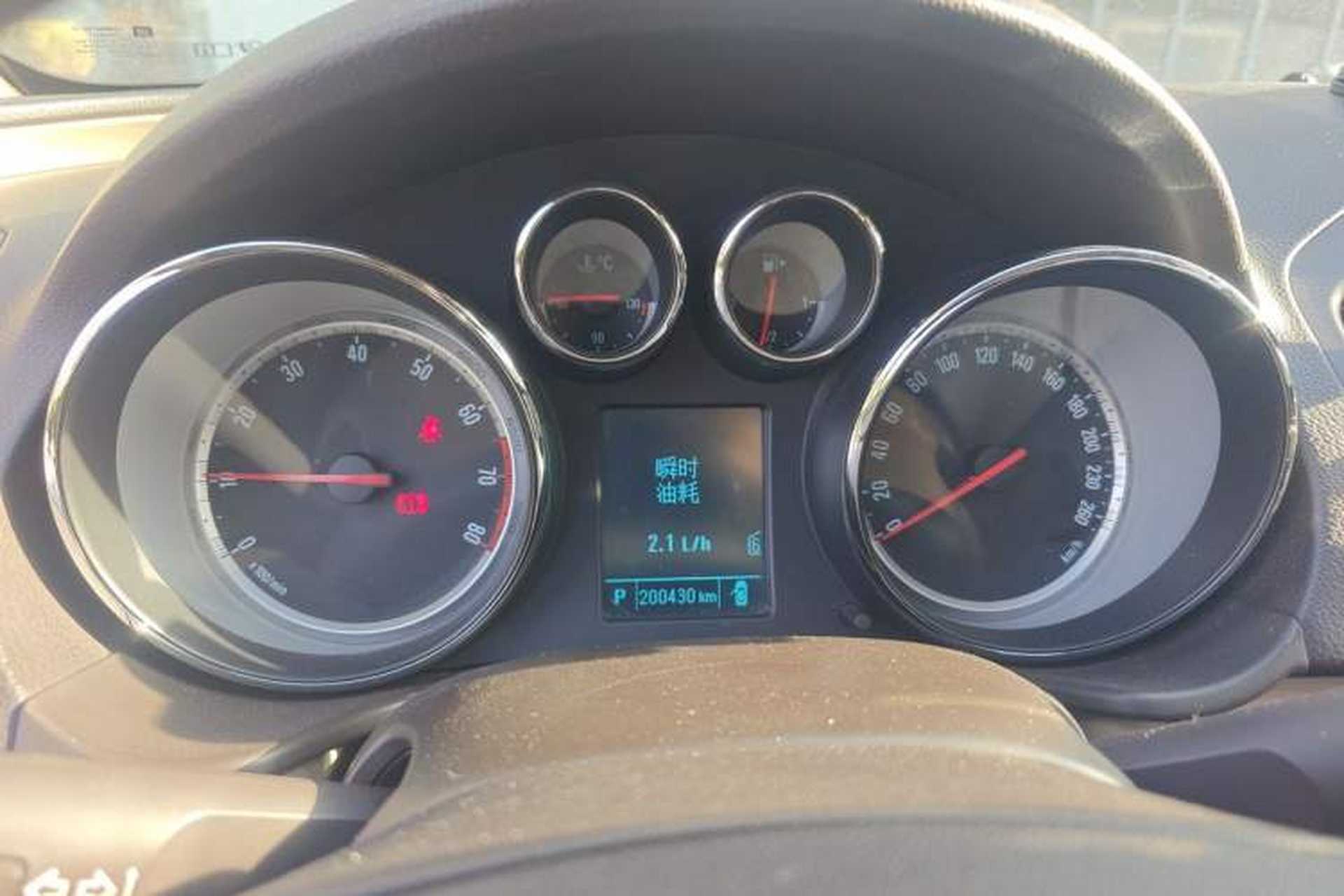 Used Buick Regal 2012 2.0L Luxury Edition Instrument Cluster