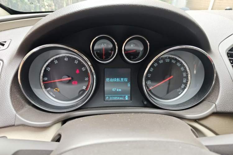 Used Buick Regal 2012 2.0L Comfort Edition Instrument Cluster