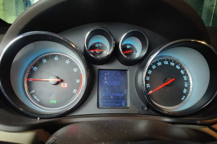 Used Buick Regal 2012 2.0L Comfort Edition Instrument Cluster
