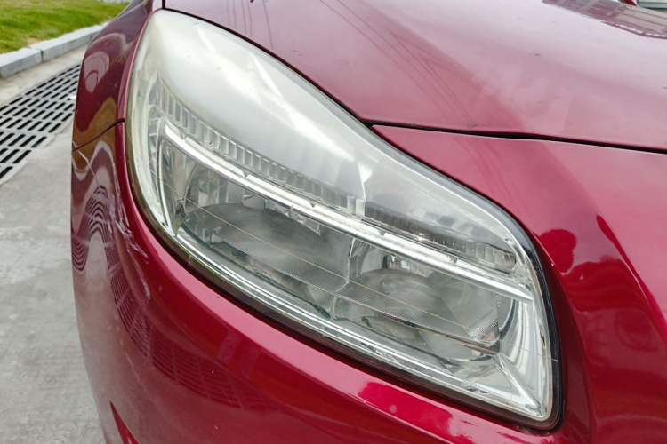 Used Buick Regal 2012 2.0L Luxury Edition Right Front Headlight