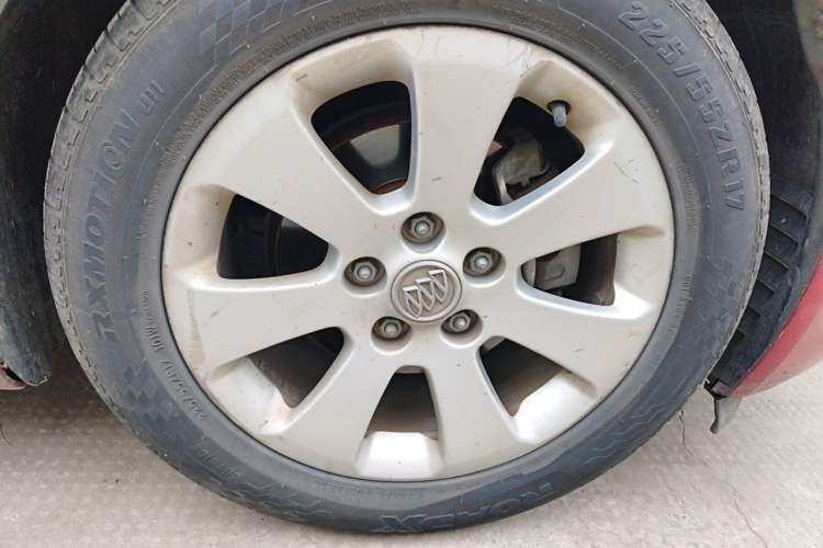 Used Buick Regal 2012 2.0L Luxury Edition Right Front Wheel Hub