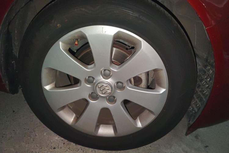 Used Buick Regal 2012 2.0L Comfort Edition Right Front Wheel Hub