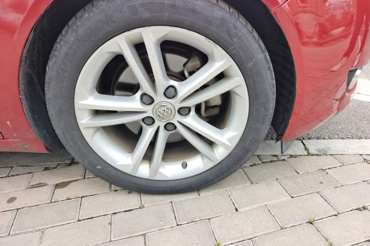 Used Buick Regal 2012 2.0T Luxury Sport Edition Right Front Wheel Hub