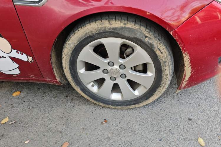 Used Buick Regal 2012 2.0L Luxury Edition Right Front Wheel Hub