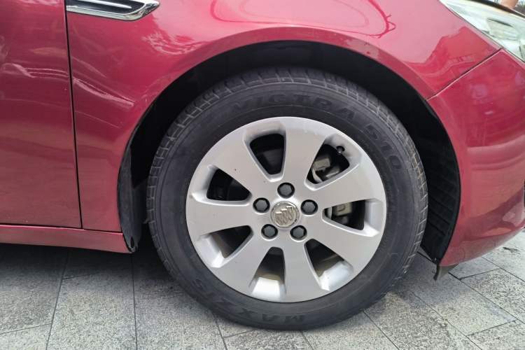 Used Buick Regal 2012 2.0L Comfort Edition Right Front Wheel Hub