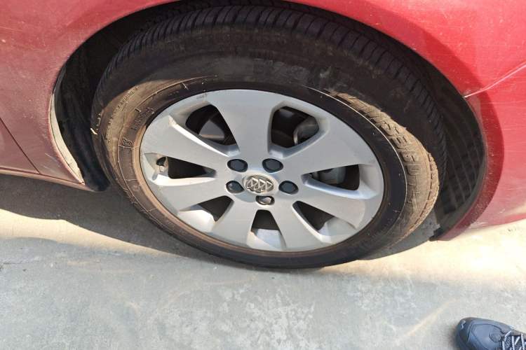 Used Buick Regal 2012 2.0L Comfort Edition Right Front Wheel Hub
