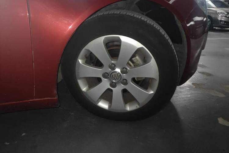 Used Buick Regal 2012 2.0L Luxury Edition Right Front Wheel Hub