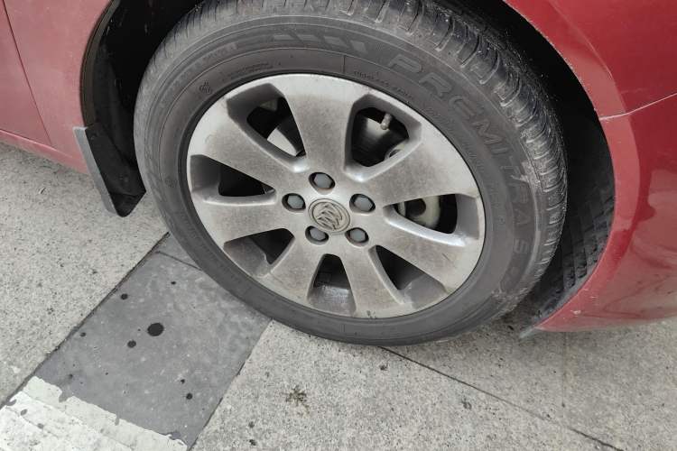 Used Buick Regal 2012 2.0L Comfort Edition Right Front Wheel Hub