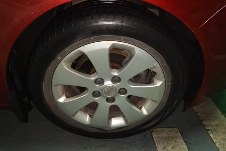Used Buick Regal 2012 2.0L Luxury Edition Right Front Wheel Hub