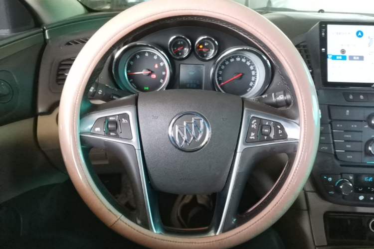 Used Buick Regal 2012 2.0L Luxury Edition Steering Wheel