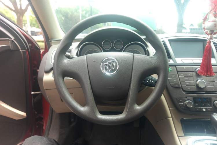 Used Buick Regal 2012 2.0L Comfort Edition Steering Wheel