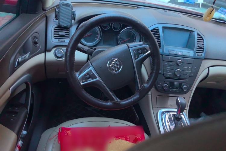 Used Buick Regal 2012 2.0L Luxury Edition Steering Wheel