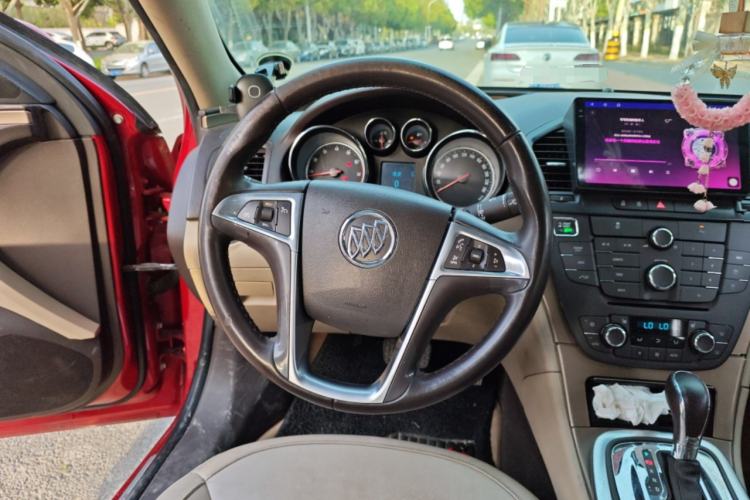 Used Buick Regal 2012 2.0L Luxury Edition Steering Wheel