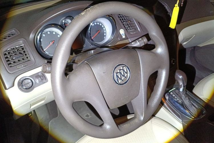 Used Buick Regal 2012 2.0L Comfort Edition Steering Wheel