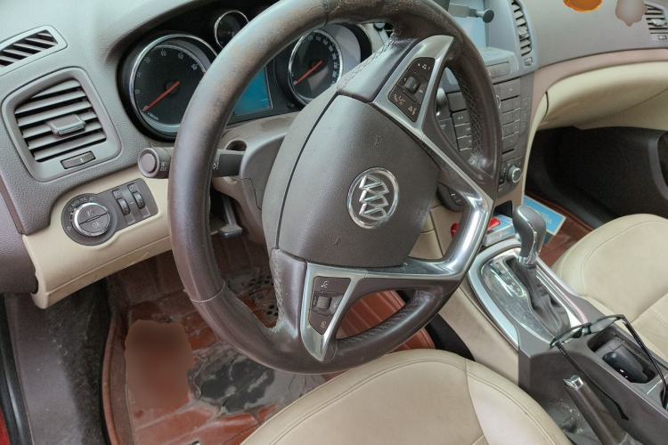 Used Buick Regal 2012 2.0L Luxury Edition Steering Wheel