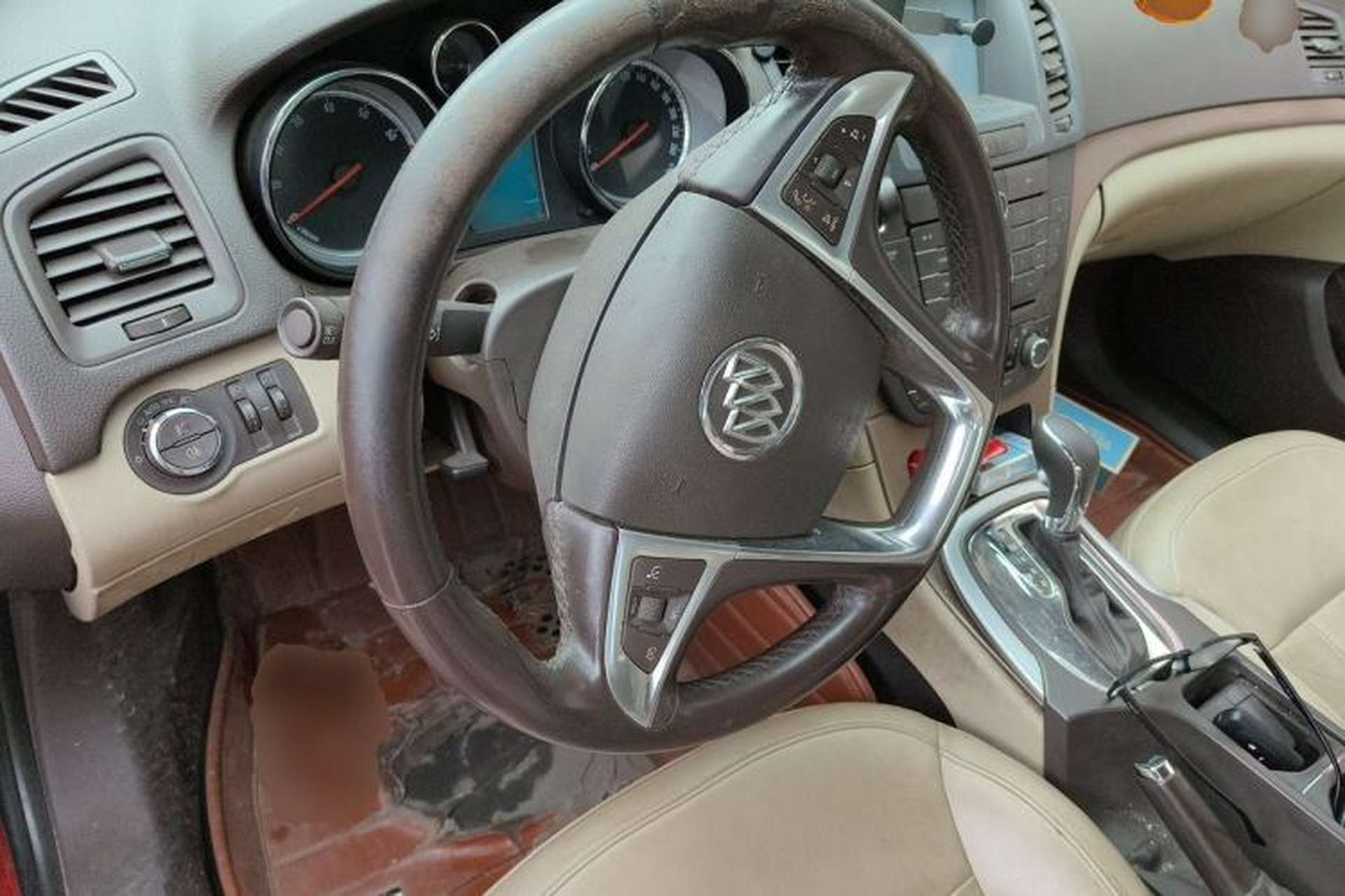 Used Buick Regal 2012 2.0L Luxury Edition Steering Wheel
