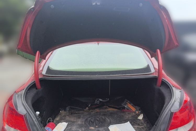 Used Buick Regal 2012 2.0L Luxury Edition Trunk