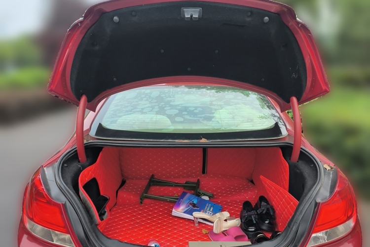Used Buick Regal 2012 2.0L Comfort Edition Trunk
