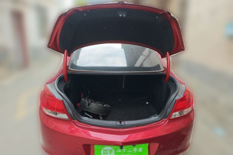 Used Buick Regal 2012 2.0L Comfort Edition Trunk