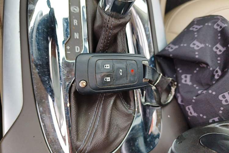 Used Buick Regal 2012 2.0L Luxury Edition Vehicle Key