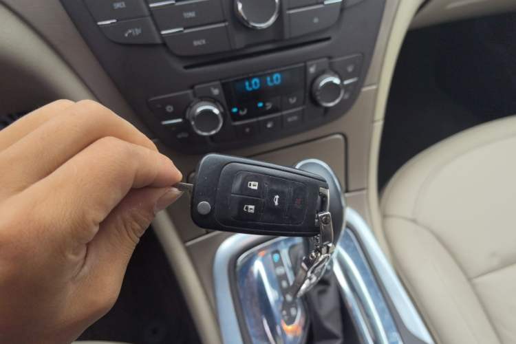Used Buick Regal 2012 2.0L Luxury Edition Vehicle Key