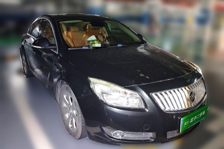 Used Buick Regal 2012 2.0L Luxury Edition Front Right 45 Deg