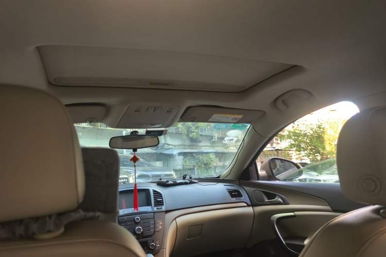 Used Buick Regal 2012 2.0L Comfort Edition Headliner