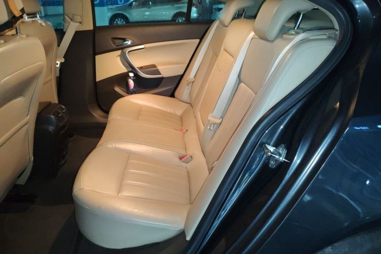 Used Buick Regal 2012 2.0L Luxury Edition Left Rear Seat