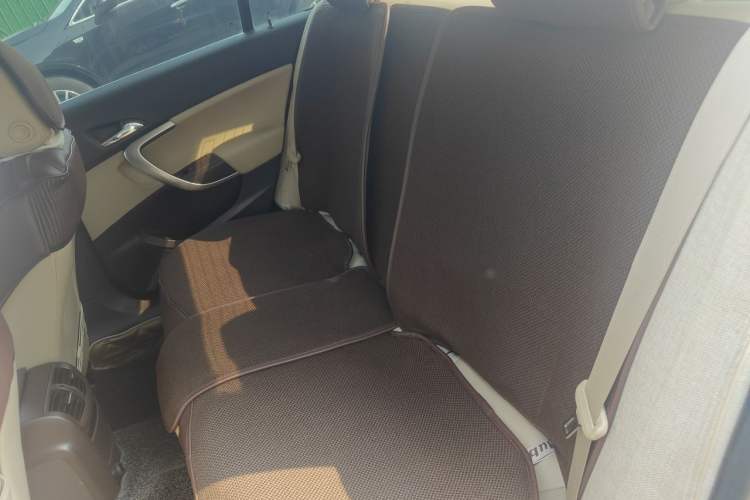 Used Buick Regal 2012 2.0L Comfort Edition Left Rear Seat